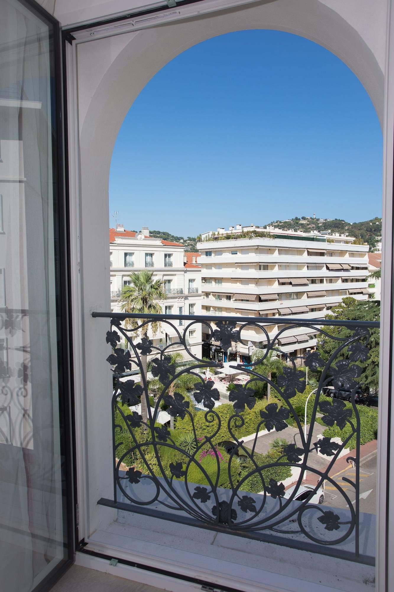 Cristal Hôtel&Spa Cannes Extérieur photo